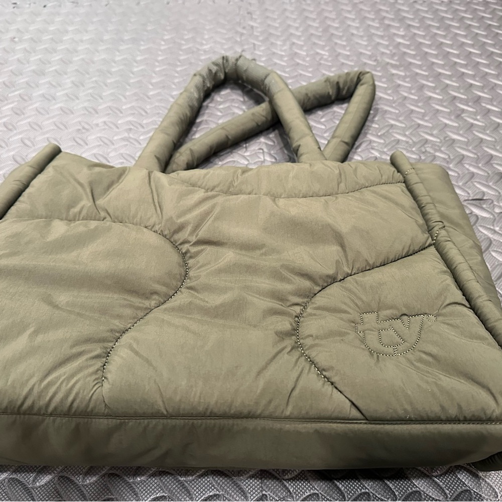 Drift Tote